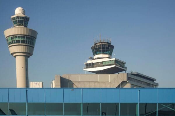 taxi Uitgeest luchthavenvervoer Klant boekt een taxi naar Schiphol bij Taxi Uitgeest.